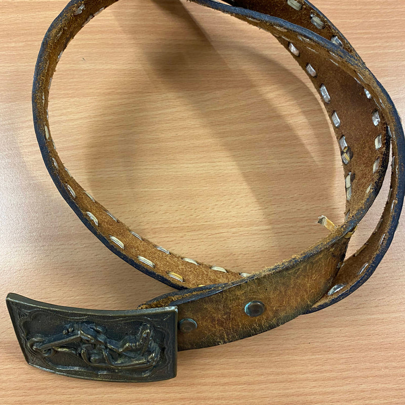 Vintage Leder-Gürtel mit Motorrad-Motivschnalle