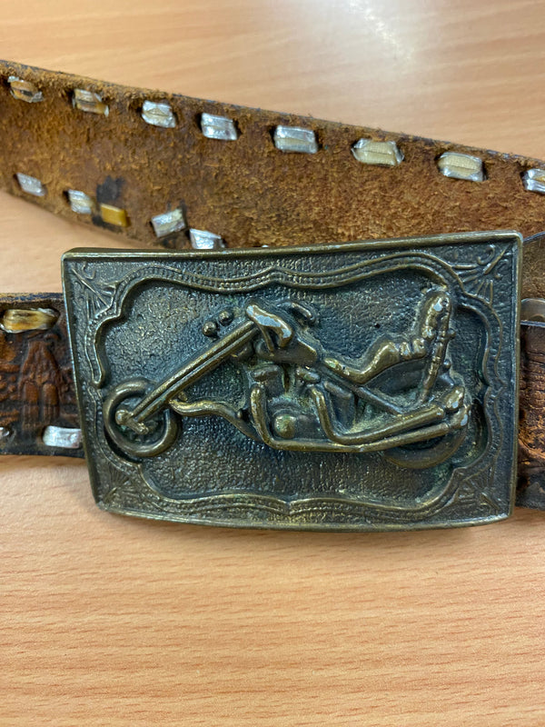 Vintage Leder-Gürtel mit Motorrad-Motivschnalle