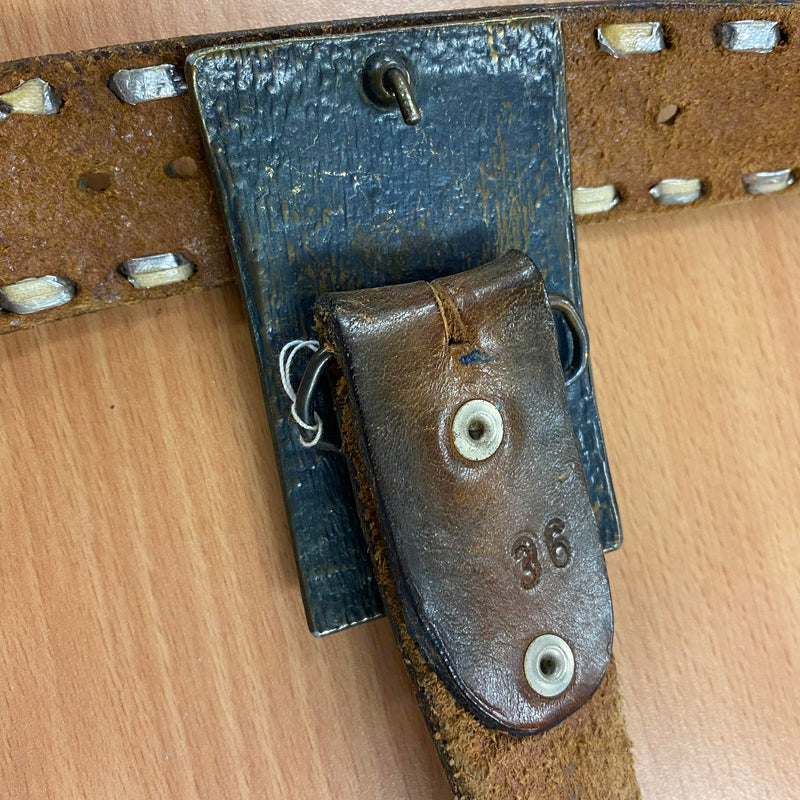 Vintage Leder-Gürtel mit Motorrad-Motivschnalle