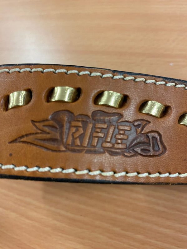 Vintage-Ledergürtel mit floral verzierter Schnalle