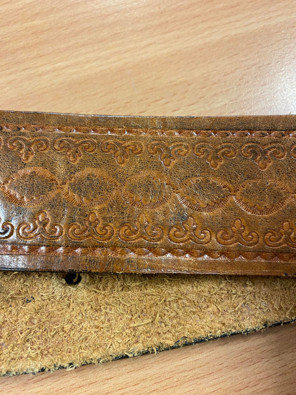 Vintage Leder-Gürtel mit barockem Metallverschluss