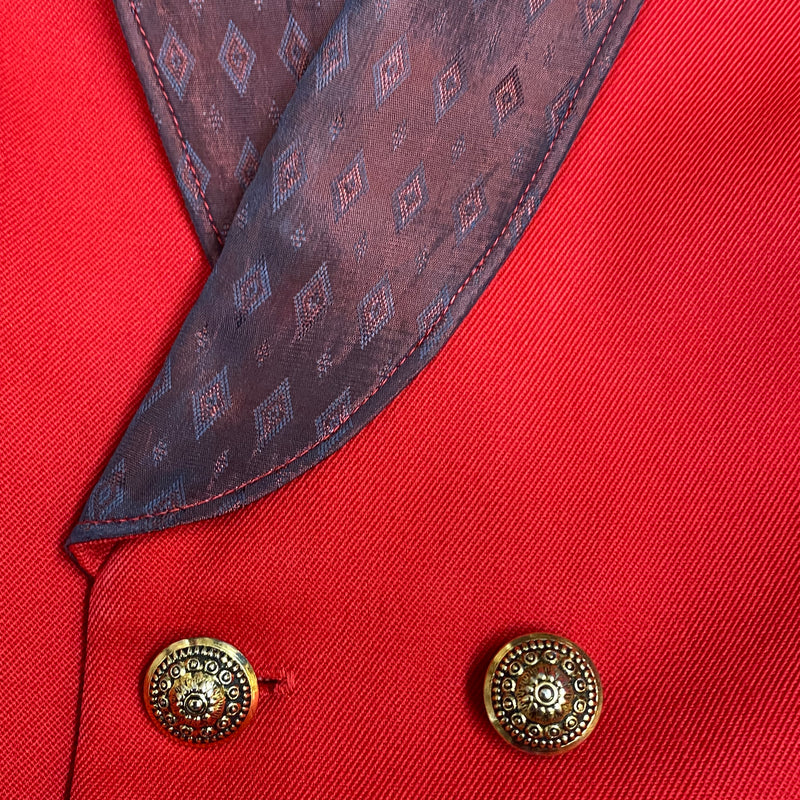 Kleine Vintage Weste rot mit dunklen Reverskragen zweireihig, Gr.44