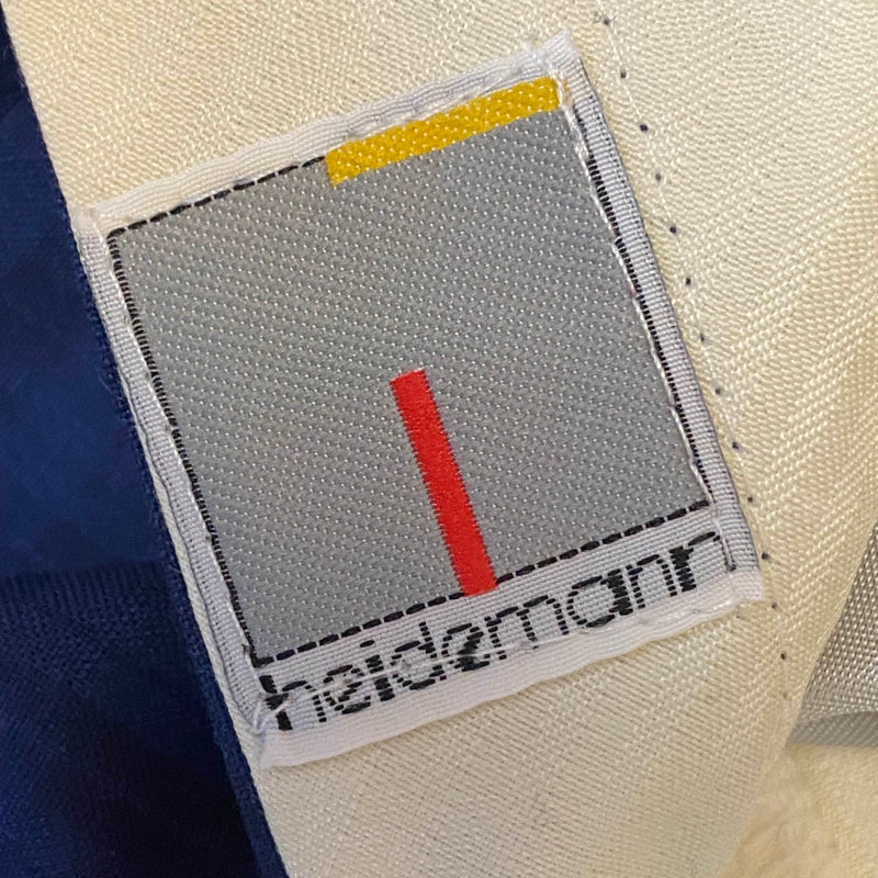 „Heidemann Markenlabel an der dunkelblauen Vintage Herrenhose“