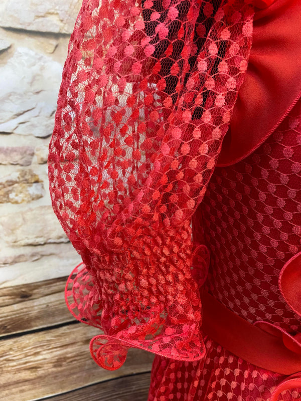 Rotes Rüschen-Maxikleid aus Netzspitze – Gr. 36