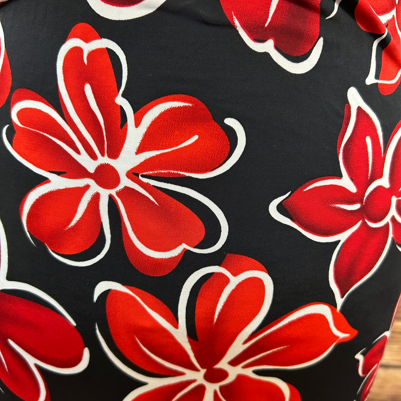 Rotes Sommerkleid im 50er Jahre Stil