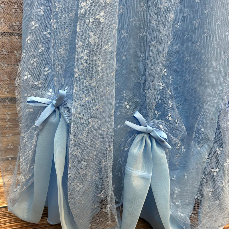 Hellblaues Tüll-Abendkleid