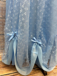 Hellblaues Tüll-Abendkleid