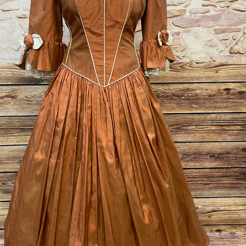 Vintage-Kleid aus den 1980er Jahren
