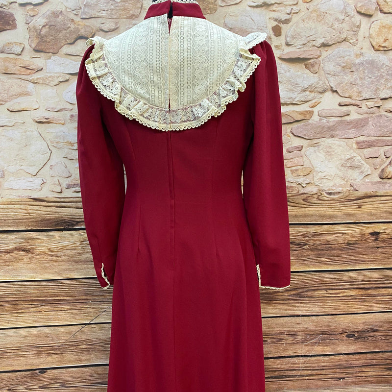 Elegantes Vintage-Kleid in Bordeauxrot mit Spitzenbesatz – Größe 38