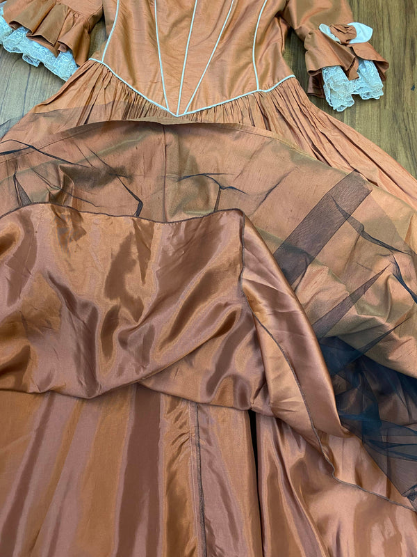 Vintage-Kleid aus den 1980er Jahren