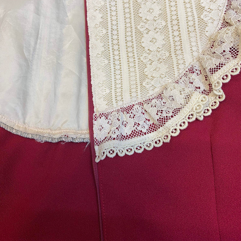 Elegantes Vintage-Kleid in Bordeauxrot mit Spitzenbesatz – Größe 38