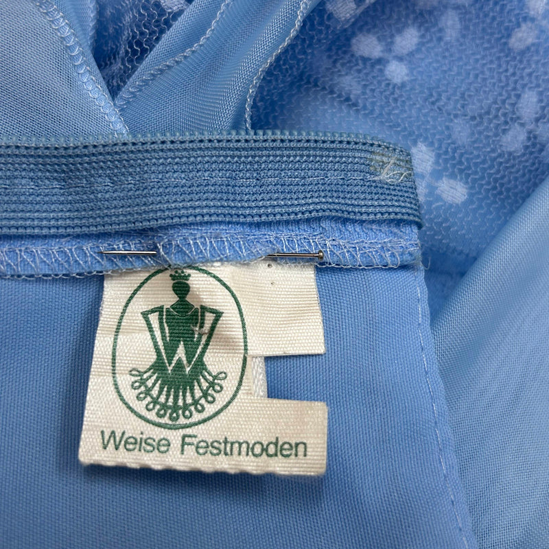 Hellblaues Tüll-Abendkleid