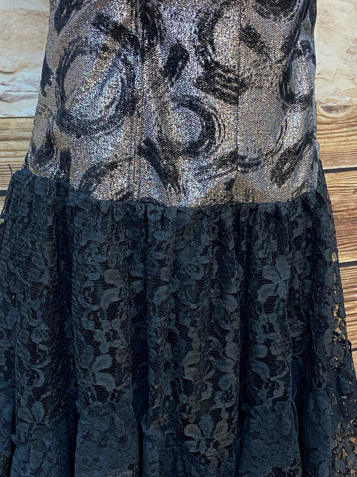 Glanzvolles Lurex-Spitzenkleid „Fashion Style YM“ Gr. 40