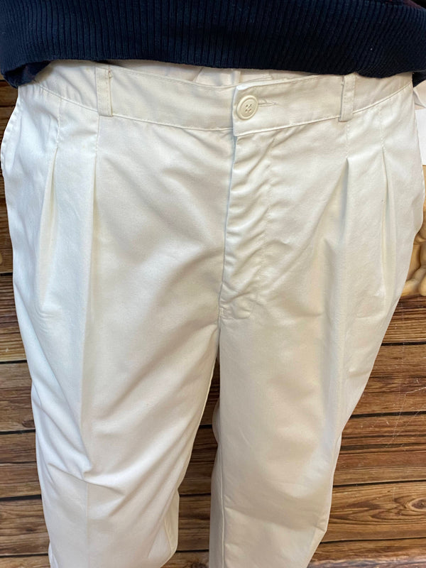 Vintage Herren Outfit Gr. 54 – Pullunder mit weißer Hose & Schiebermütze