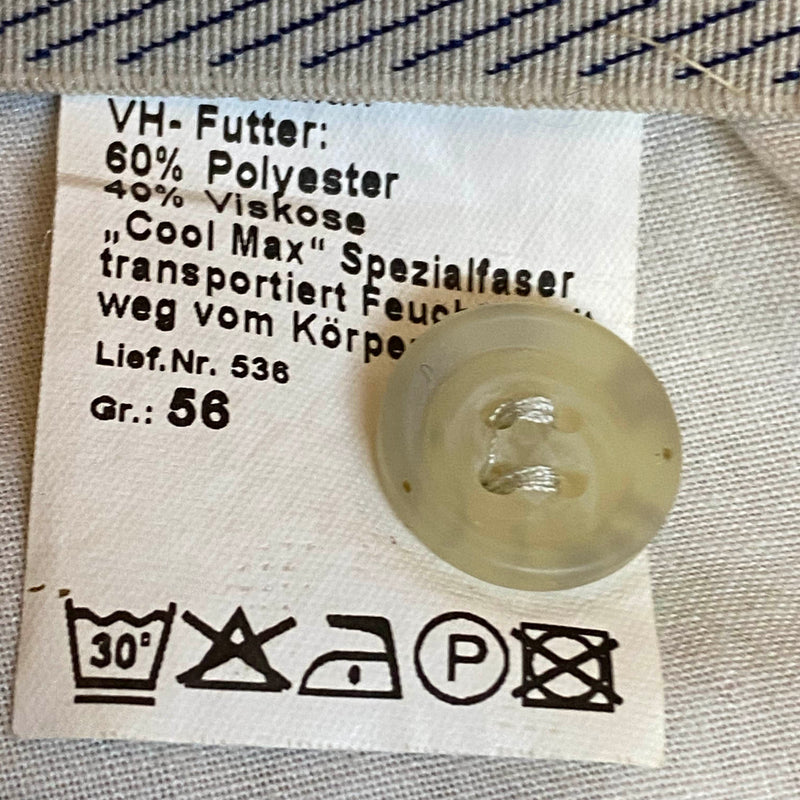 „Pflegeetikett mit Materialangaben CoolMax, Größe 56, Knickerbocker-Hose Beige“