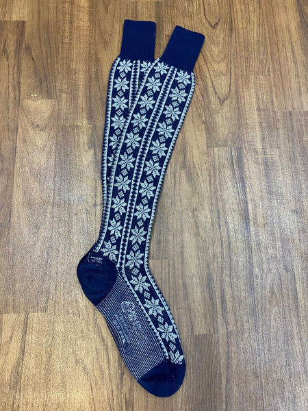 Vintage Kniestrümpfe im Winterdesign