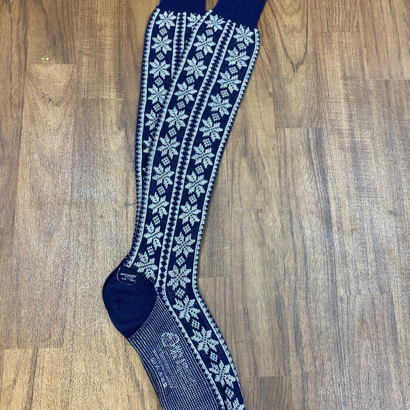Vintage Kniestrümpfe im Winterdesign