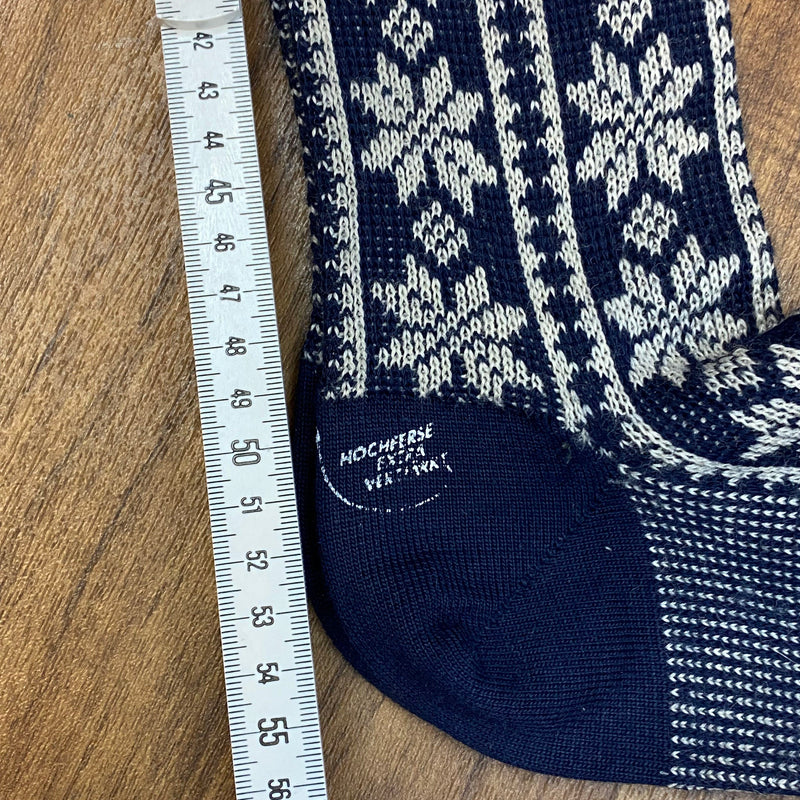 Vintage Kniestrümpfe im Winterdesign