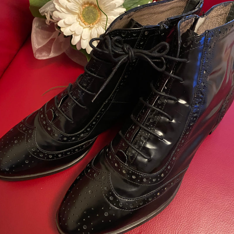 Elegante Vintage Lackschuhe Gr.40 in schwarz