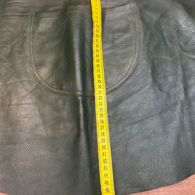 Vintage Lederschürze Grün mit Tasche & Kette – ca. 1950er/1960er Jahre