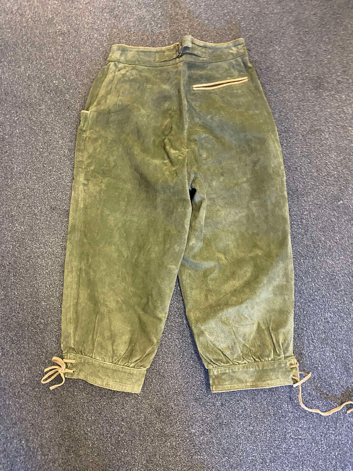 Damen Trachten Kniebundlederhose in Olivgrün – Größe 36