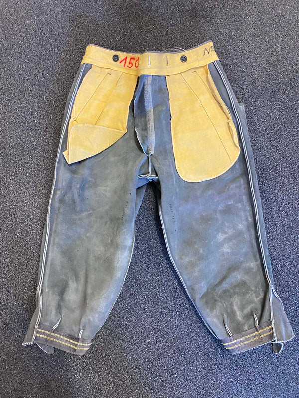 Robuste Vintage Kniebundlederhose in Grau – Größe S