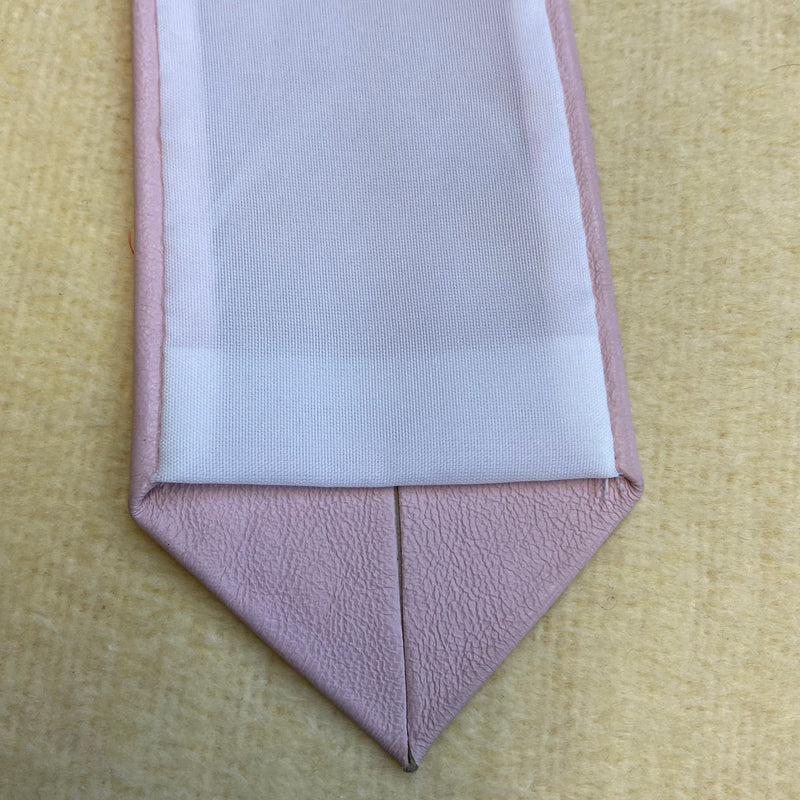 Elegante Vintage Lederkrawatte in zartem Rosa