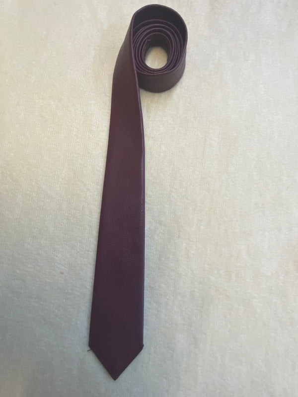 Dunkelrote Lederkrawatte (Vintage
