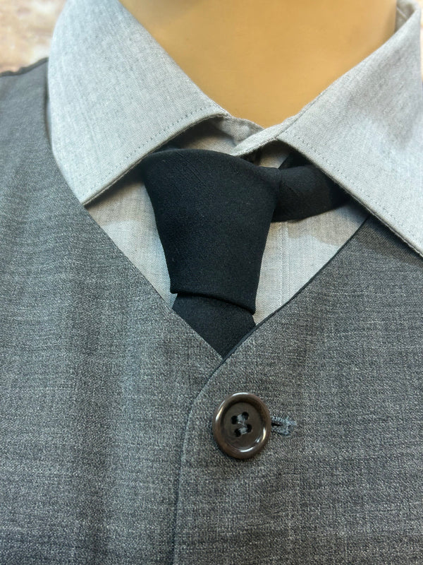 Komplett-Outfit im Peaky Blinders Stil – Gr. 54 (mit Krawatte & Schiebermütze)