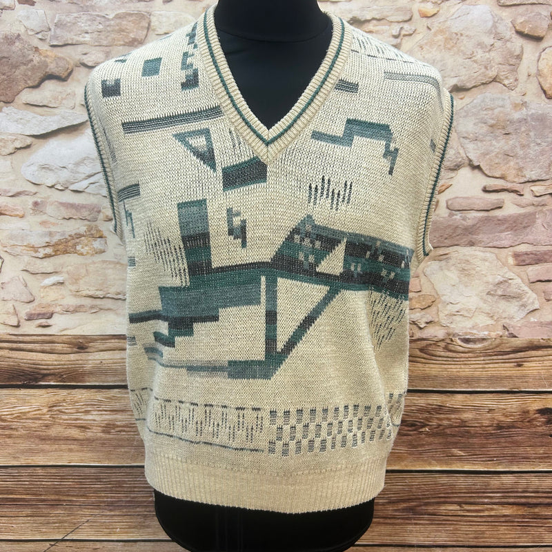 Vintage-Pullunder in Beige mit grünem Retro-Muster, Größe 46, frontal fotografiert