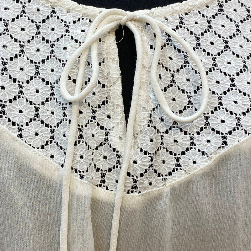 Cremefarbenes Vintage-Oberteil