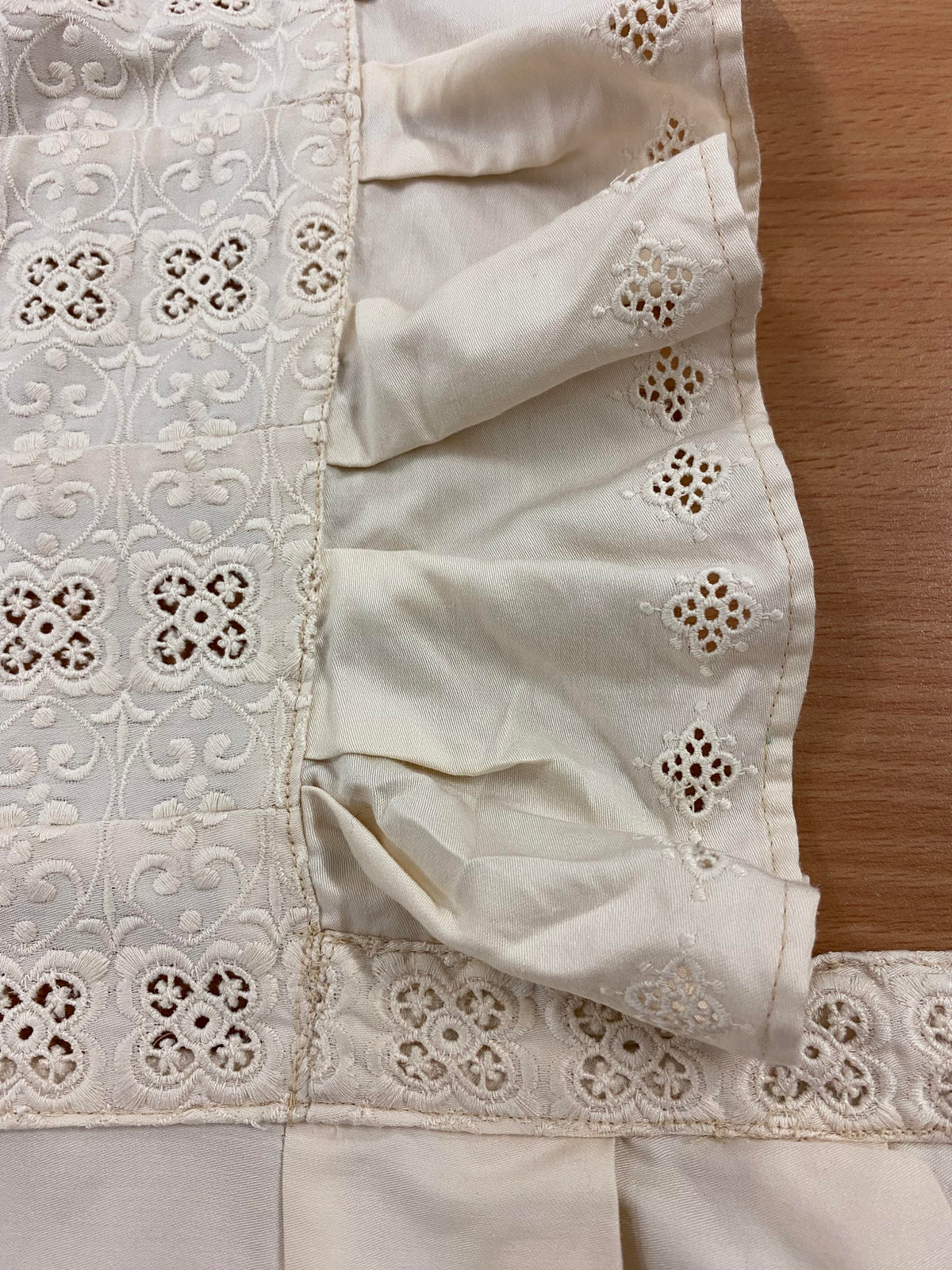 Vintage Schürze mit Rüschenriemen