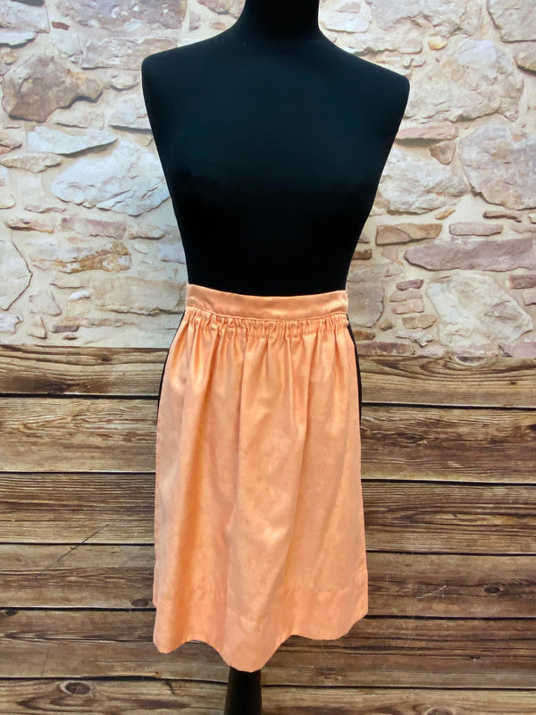 Vintage Dirndlschürze – Apricot Uni – Baumwolle
