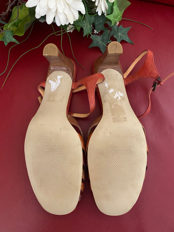 T-Steg Leder-Sandalen – Größe 39