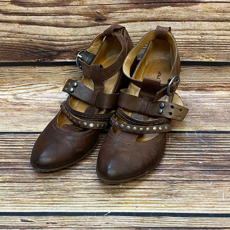 Unikate Steampunk Damen-Schuhe aus Echtleder