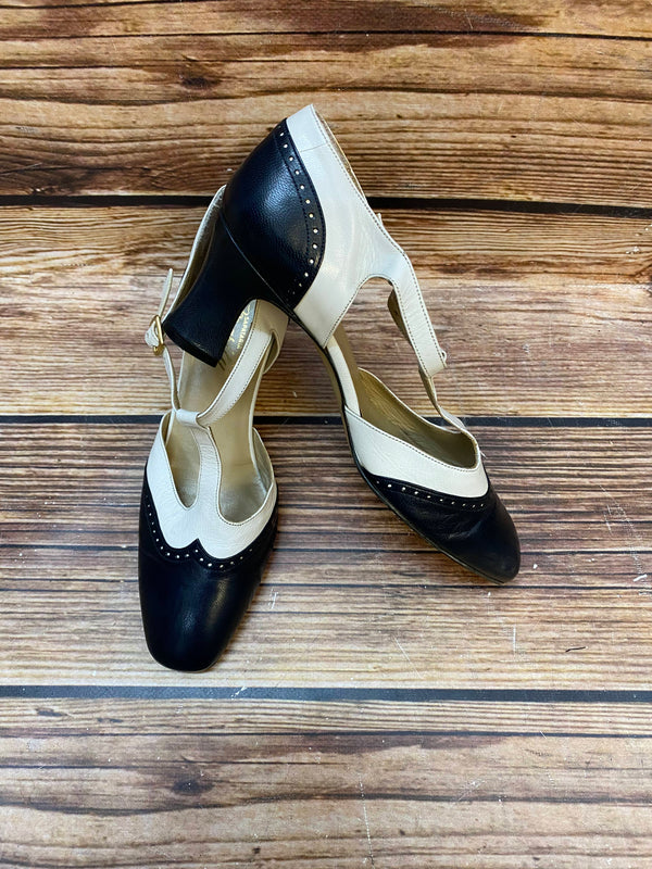Vintage T-Strap Spectator Pumps 38,5 – Zweifarbig Dunkelblau/Creme