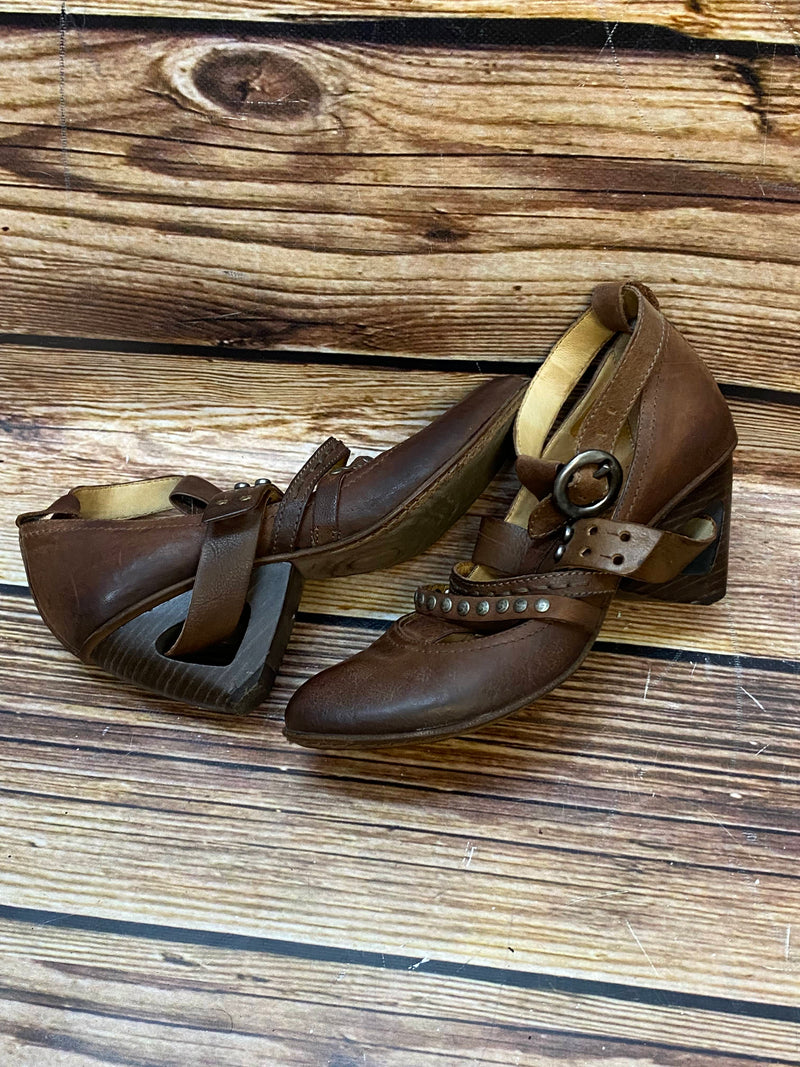 Unikate Steampunk Damen-Schuhe aus Echtleder