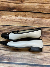 Chaussures vintage femme taille 39. 1/2, en noir et blanc, cuir