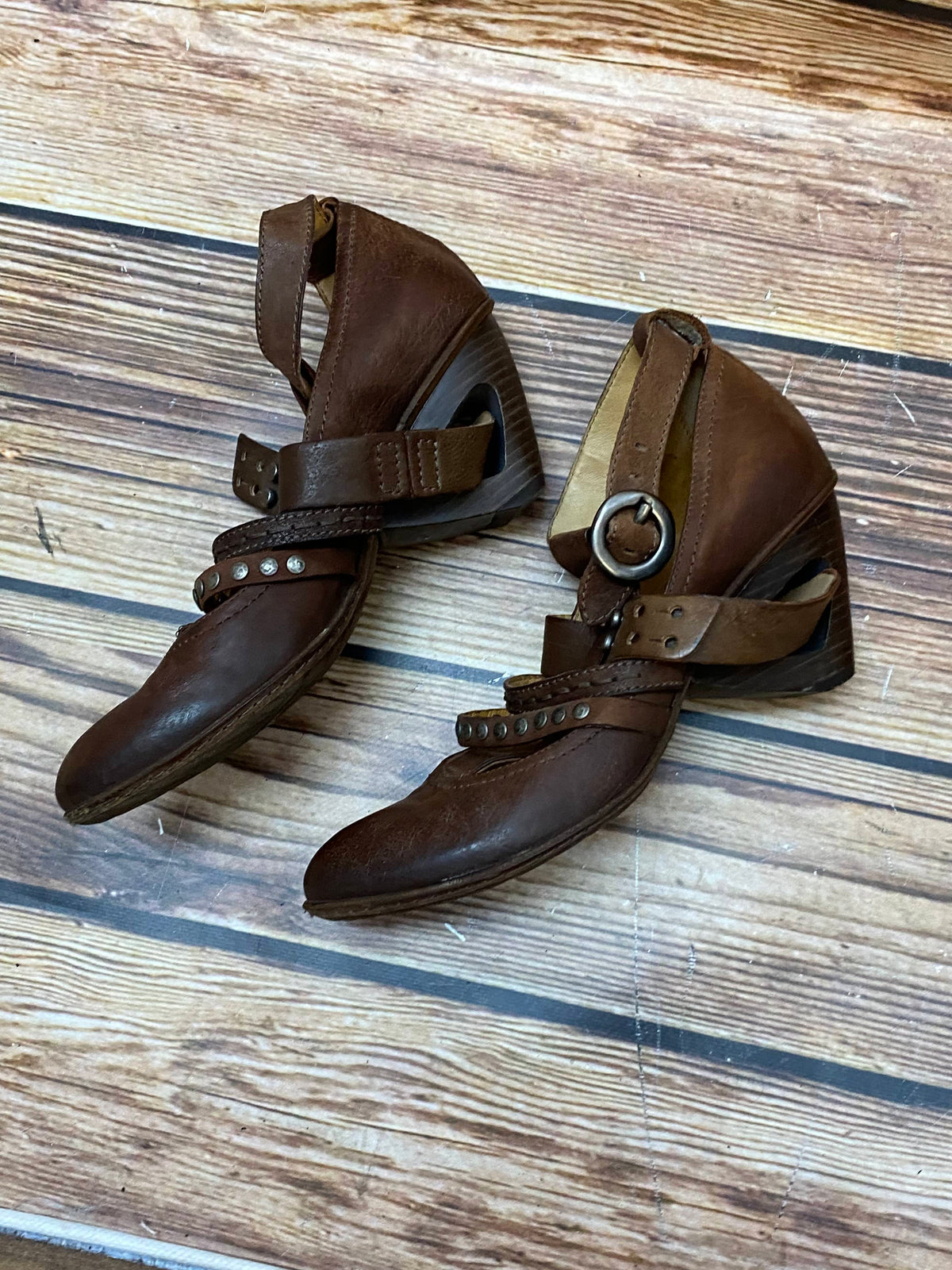 Unikate Steampunk Damen-Schuhe aus Echtleder