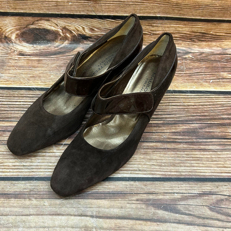 Braune Vintage Damen-Schuhe aus Wildleder, flacher Pumps in Größe 39