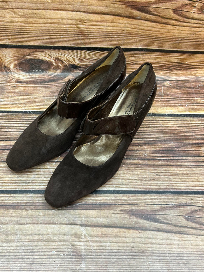 Braune Vintage Damen-Schuhe aus Wildleder, flacher Pumps in Größe 39