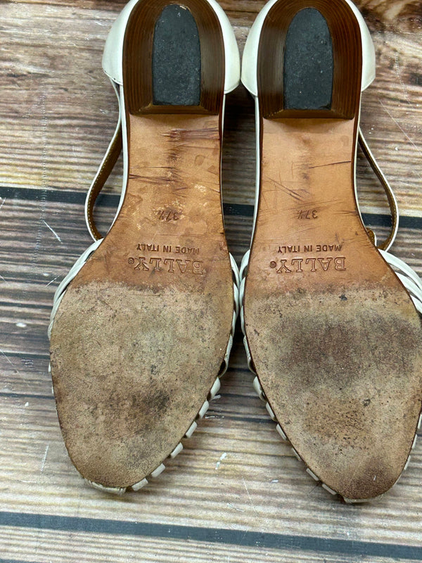 T-Steg Sandalen aus Leder – Größe 37,5