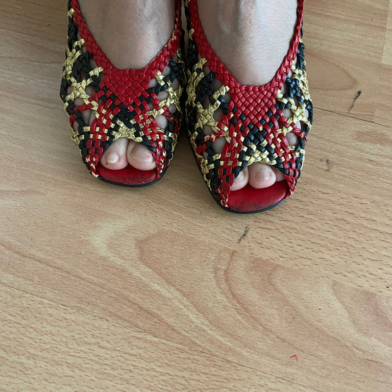 Vintage Damenschuh 50er Jahre Stil geflochten in rot,schwarz, beige Gr.40