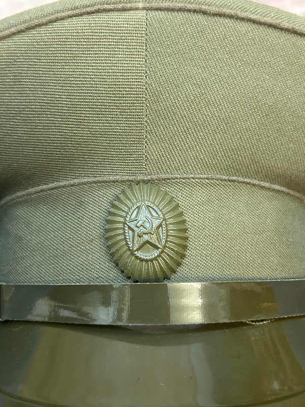 Original Sowjetische Offiziersmütze – UdSSR Schirmmütze Grün (Größe 56)