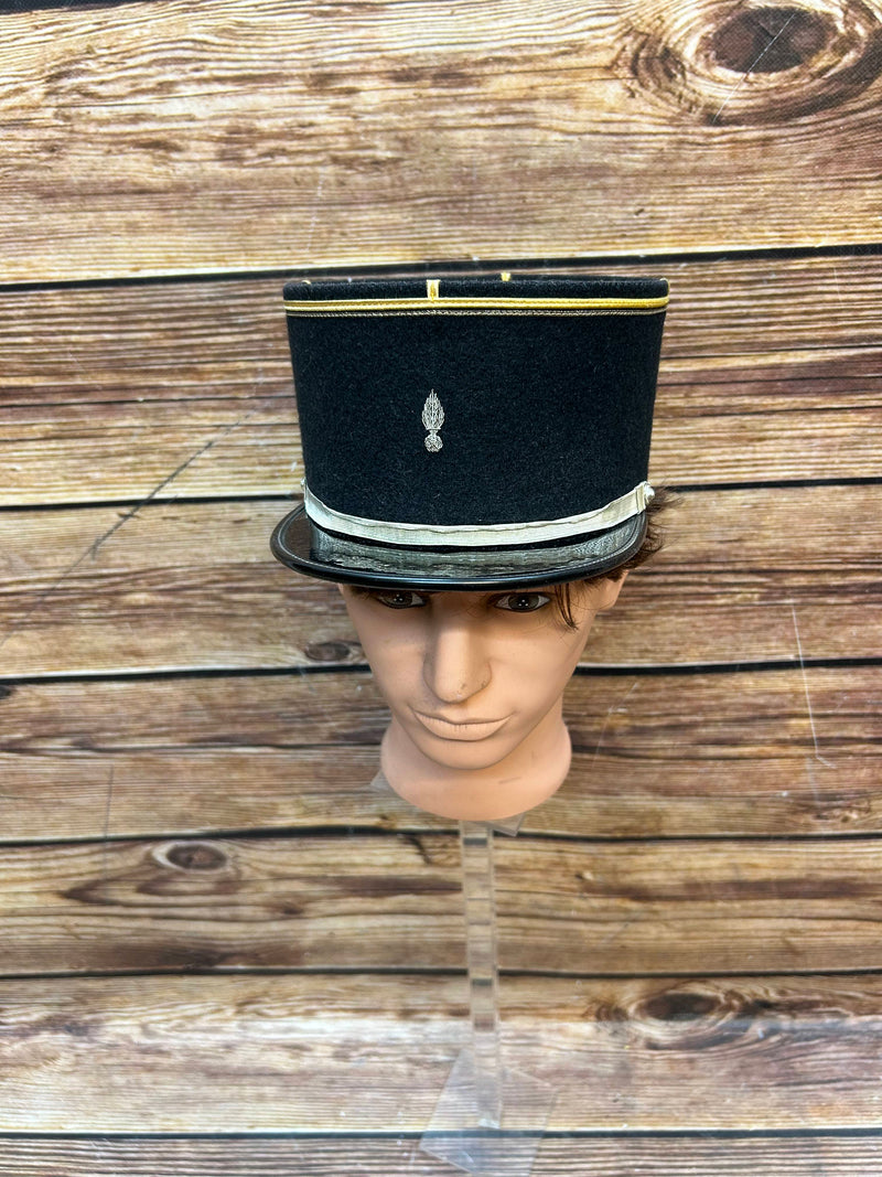 Vintage Offiziersmütze – Perfekt für Sammler und Enthusiasten