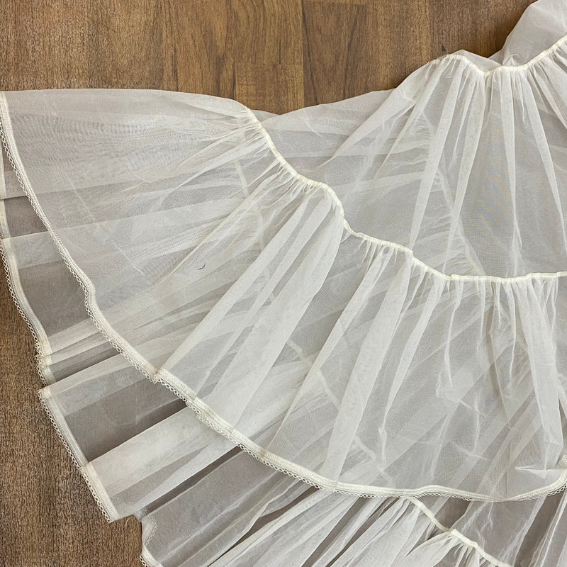 Schöner steifer Petticoat in der Farbe weiß Gr.S
