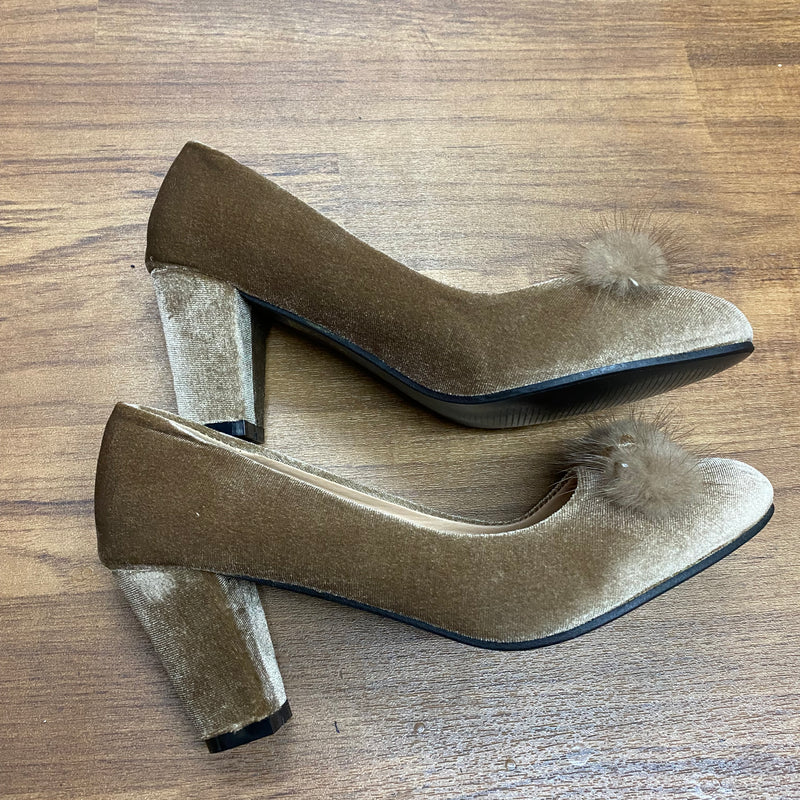 Vintage Damen Schuh mit Fell-Puschel, Pumps Gr.39 in beige
