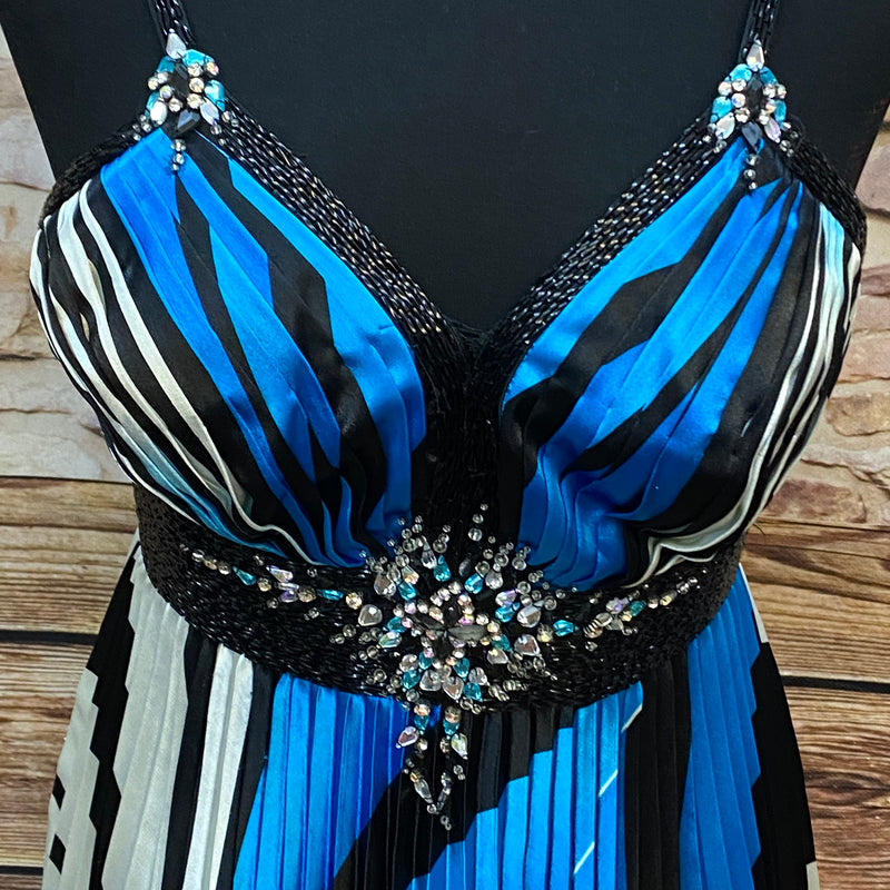 Fabelhaftes Plissee‐Abendkleid „Unique“ in XS