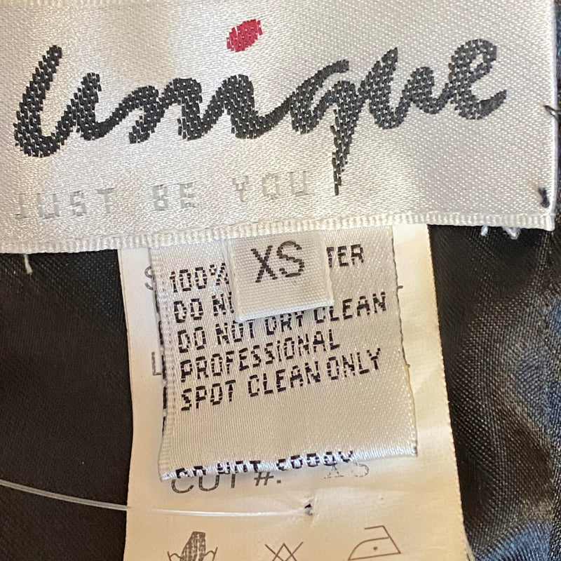 Fabelhaftes Plissee‐Abendkleid „Unique“ in XS