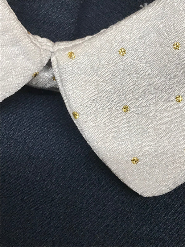 Kleid  mit weißem Bubikragen 